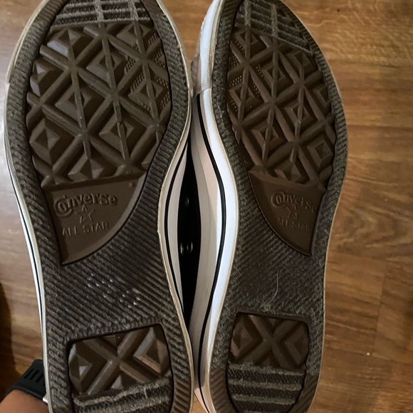 Converse - Picture 3 of 5